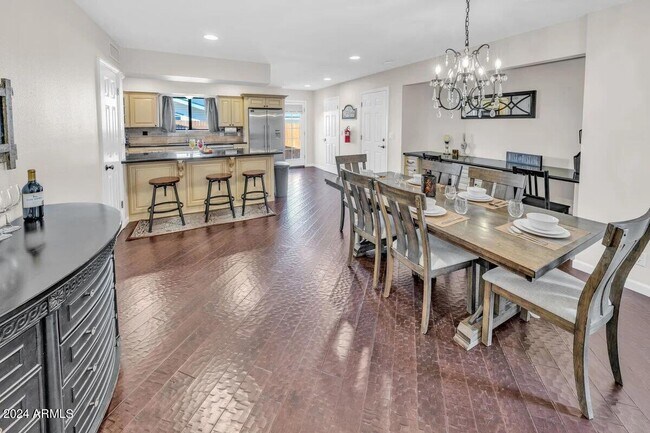 Photo - 1360 Mark Ave