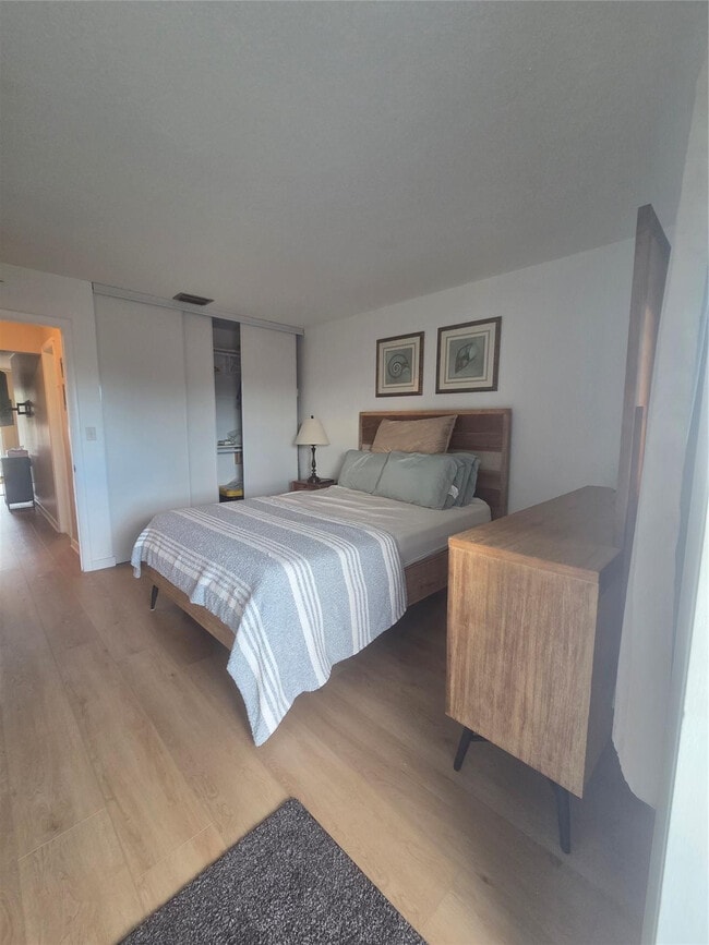 1920 NE 51st Ct Unit 201