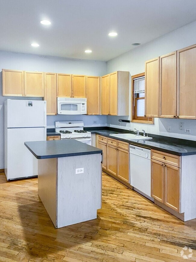 Building Photo - 2733 N Wayne Ave Unit 1S Rental