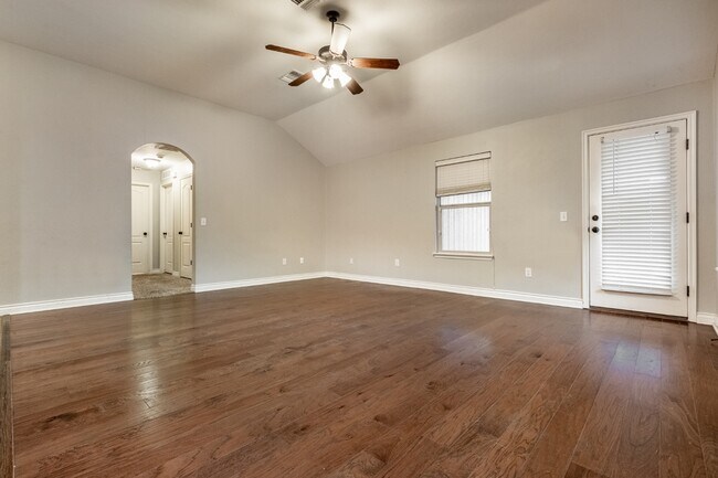 Photo - 2609 NW 183rd St