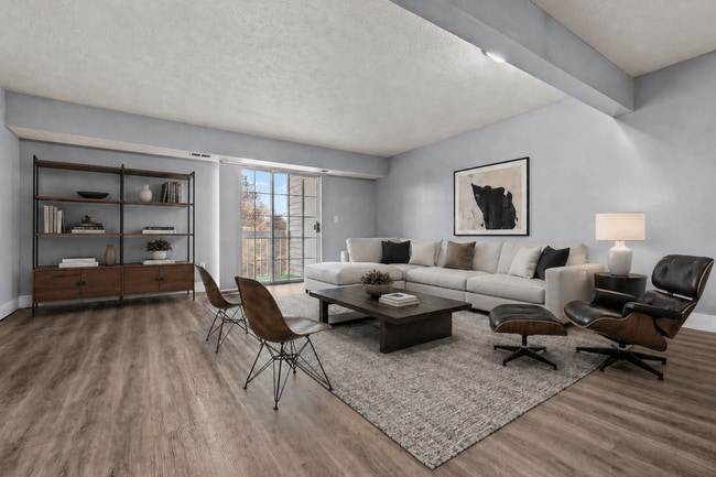 Fairfax Apartments - Lansing, MI