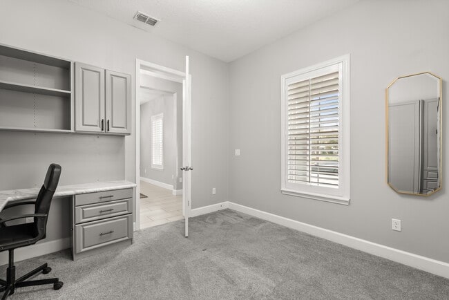 Photo - 6875 Arnoldson St