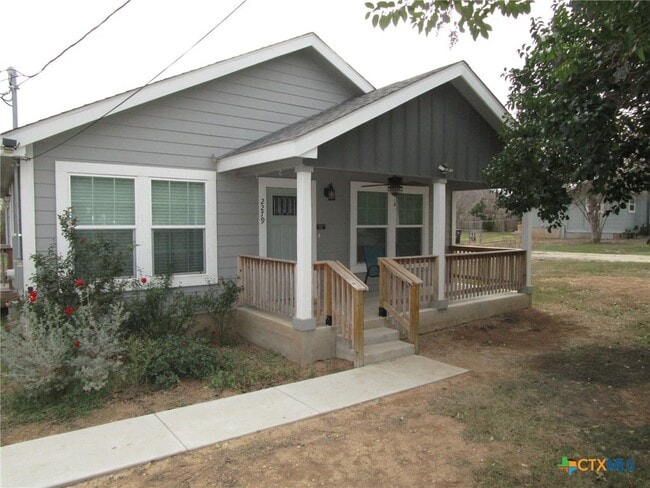 Building Photo - 2279 Eastman Ave