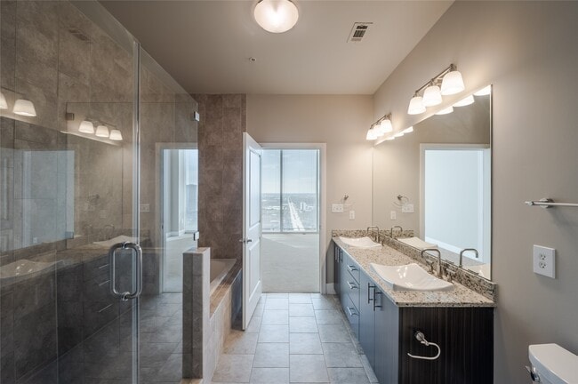 Photo - 5927 Almeda Rd Unit 22909