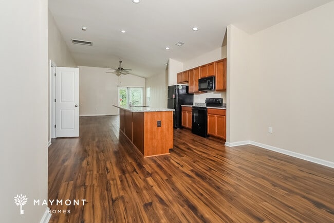 Photo - 347 Angler Ct