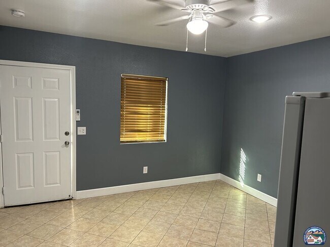 605 W 3rd St Unit 102