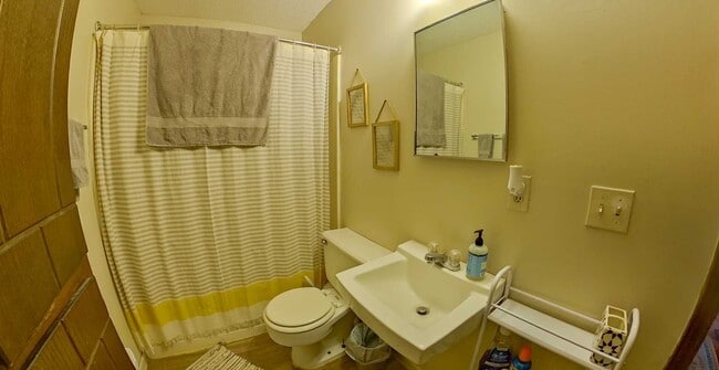 Photo - 3D Tour Available - Conveniently Located + Off-Street Parking! Sorry, no laundry hookups. Availab...
