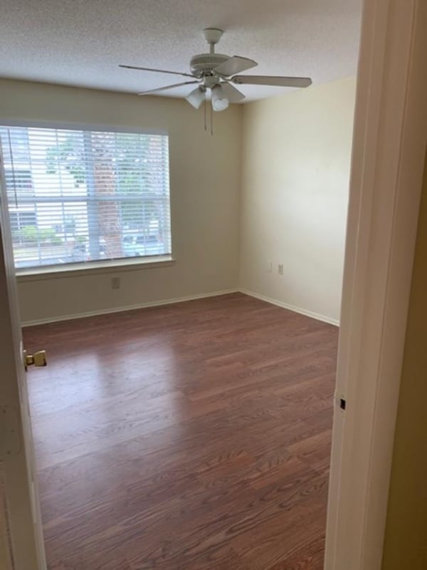 Photo - 1222 Bermuda Lakes Ln