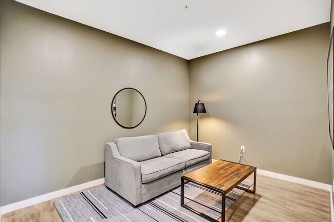 1220 17th St Unit SI ID1503935P