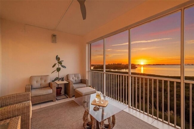 Photo - 376 Aruba Cir Unit 203