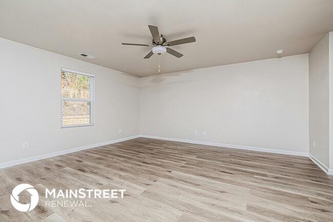 Photo - 135 Shallow Dr