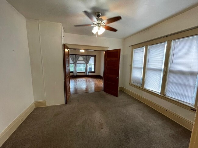 Photo - 1110 W Jackson St Apartments Unit 2