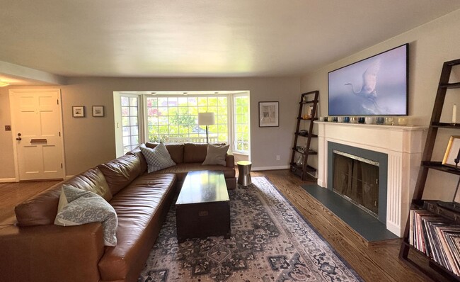 Photo - 2256 W Viewmont Wy W