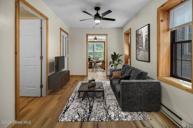 Building Photo - 181 4th St Unit 3