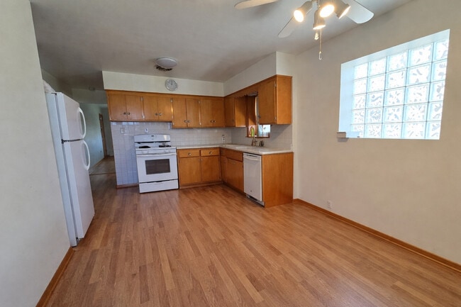 Photo - 7126 W Jarvis Ave Unit 1