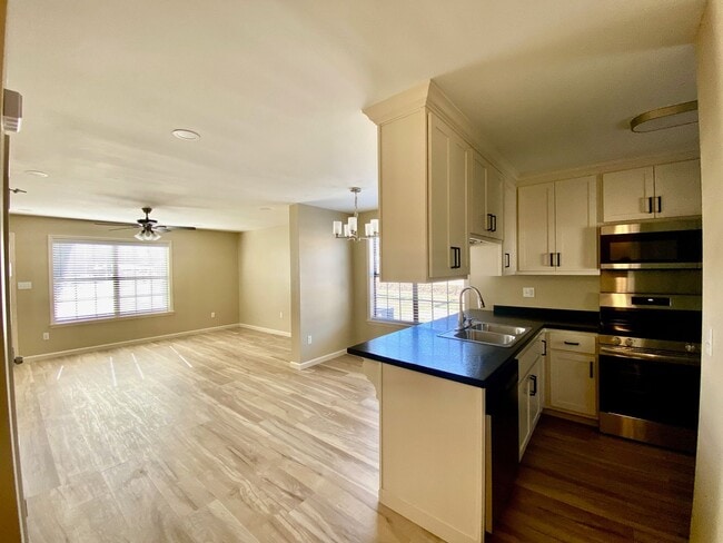 Photo - 701-703 Tracewood Unidad 701