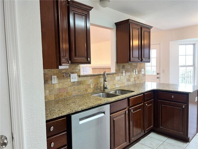 Photo - 2403 SW 20th St