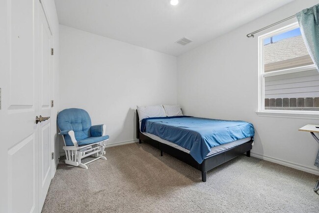 Photo - 205 Stinchcomb Rd