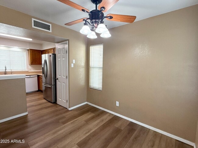 Photo - 1670 E Gary Dr
