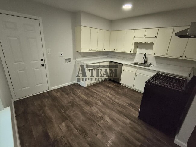 Photo - Cozy 2 Bed 1 Bath home for rent!