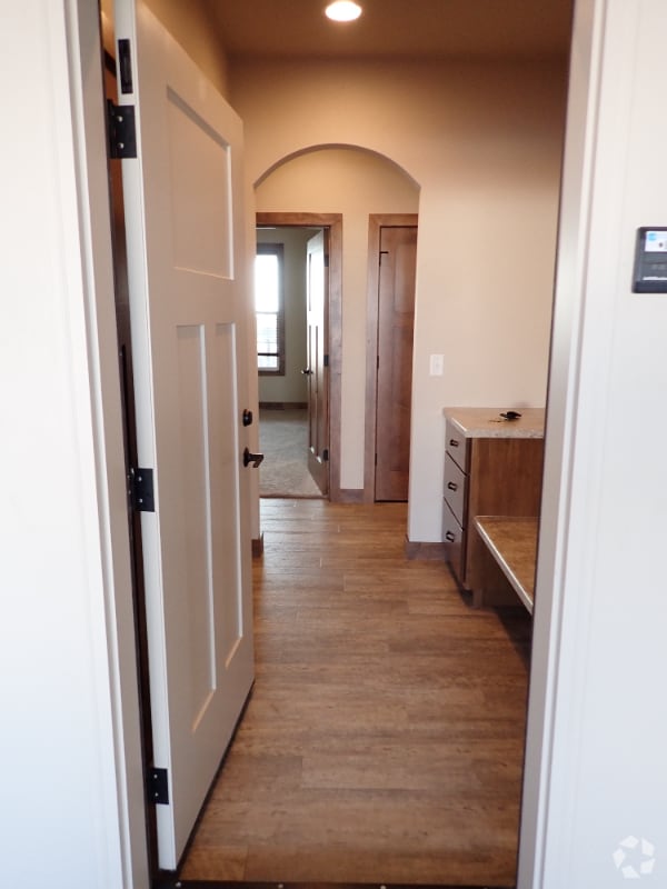 Building Photo - N973-N975 S Magdalyn Ct Rental