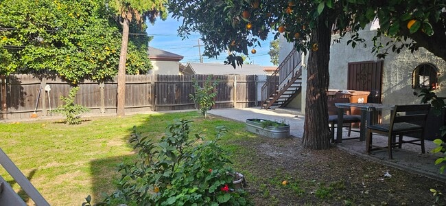 Photo - 1408 N Willowbrook Ave Unit 1408