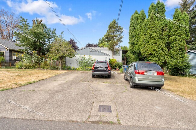 Building Photo - 237-05 Unit 2