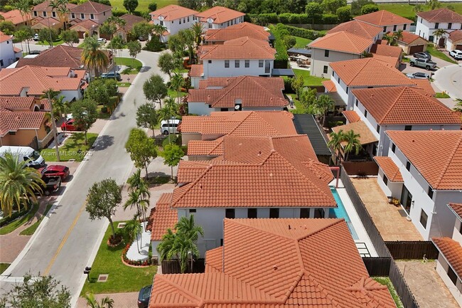 Photo - 1007 NW 99th Ct