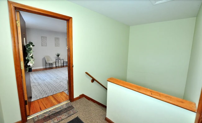 Photo - 5 Tunxis Pl Unit C