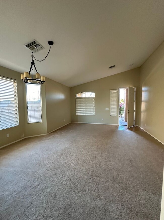 14133 W Desert Hills Dr
