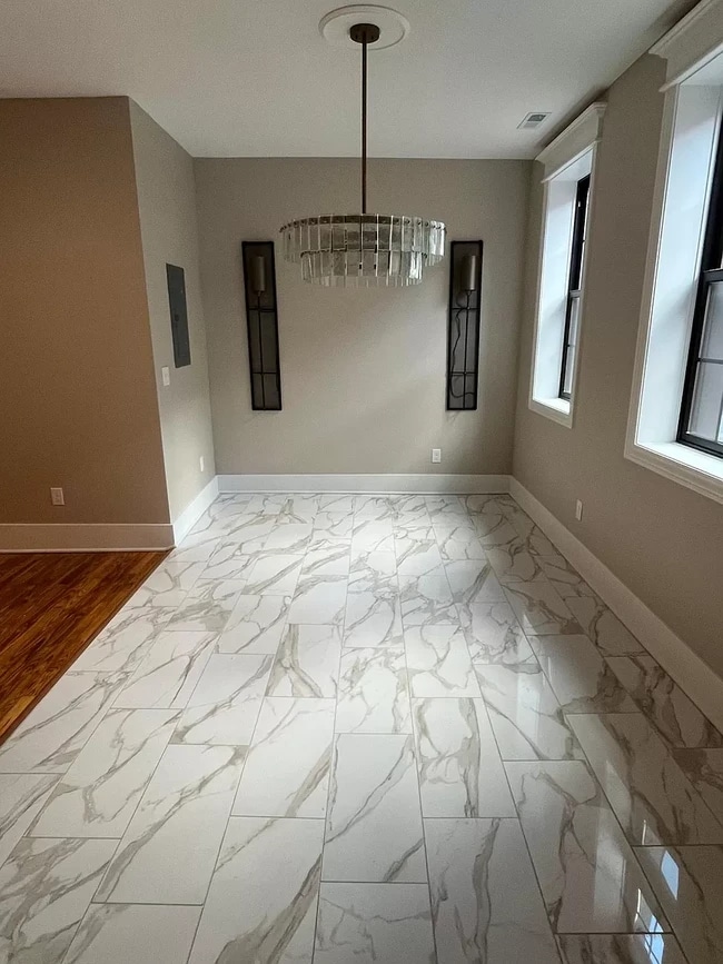 Photo - 504 Broadway St Unidad B