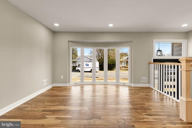 Photo - 8730 Ewing Dr