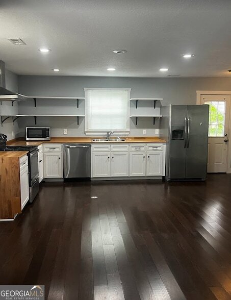 Photo - 582 Benson St