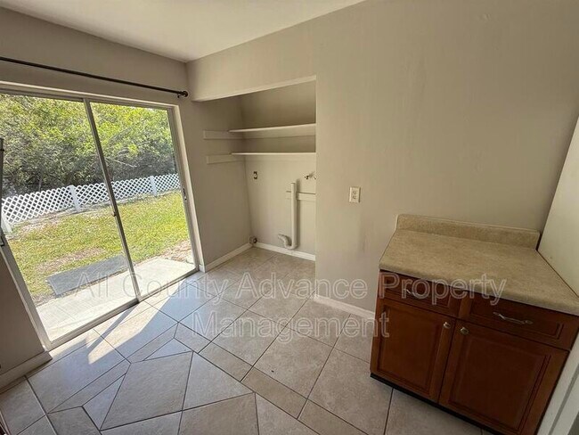 Photo - 629 Wildwood Way