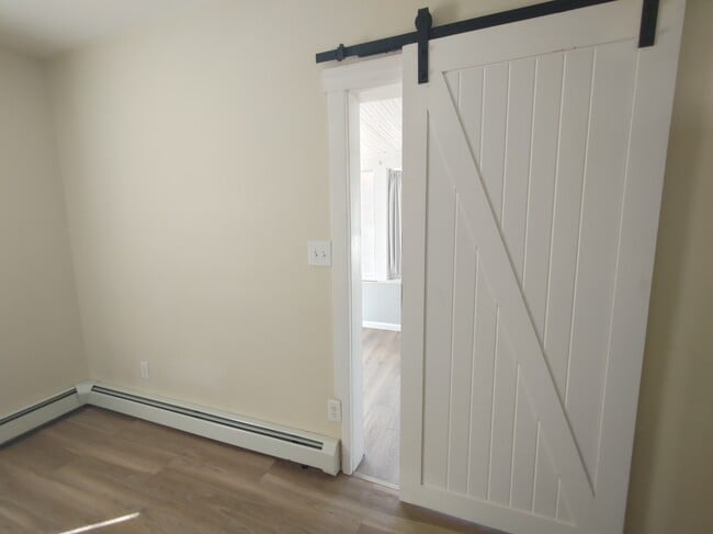 Photo - 669 Rathbun St Unidad 1