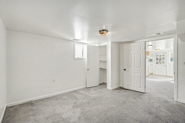 Photo - 6120 Otis St