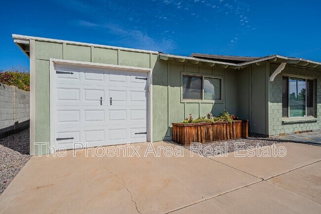 Photo - 8654 E Windsor Ave