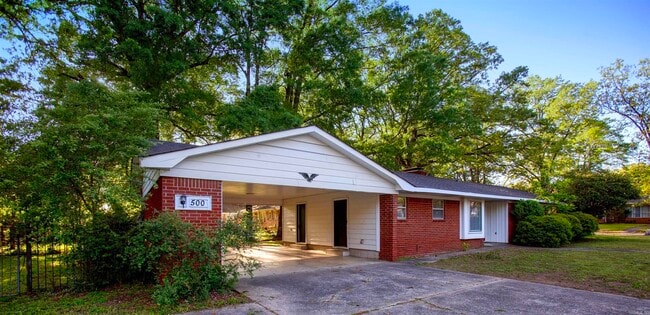 Building Photo - 500 S Mississippi St Rental