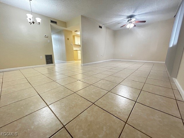 Building Photo - 4906 Victoria Dr Unit 412 Rental