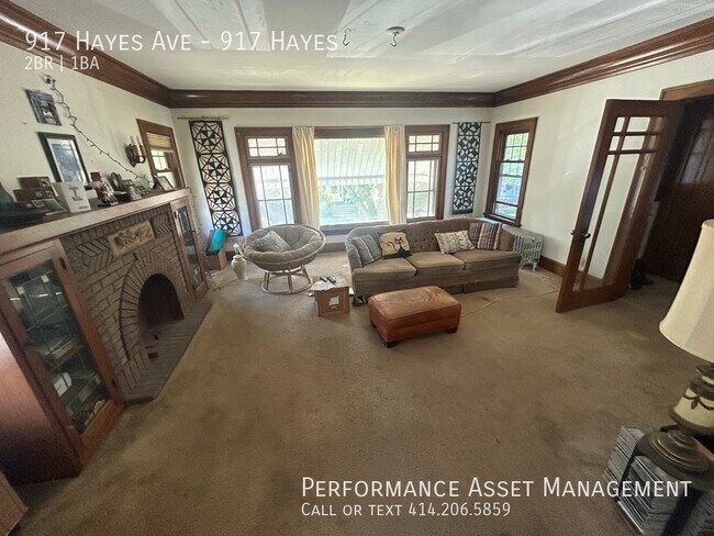 Photo - Charming 2BR Apartment in Prime Racine Loc... Unit 917 Hayes