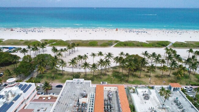825 Jimmy Buffett Mem Hwy Unit SI ID1291333P
