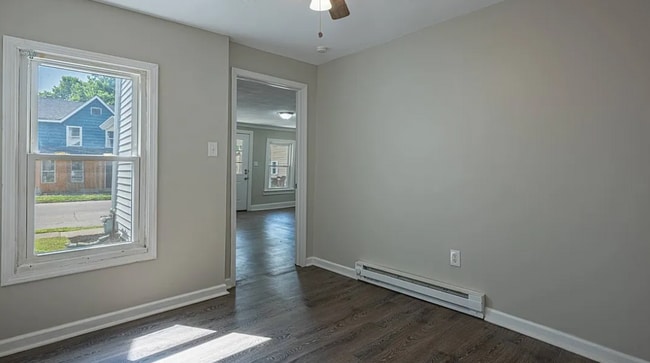 Photo - 50 N Main St