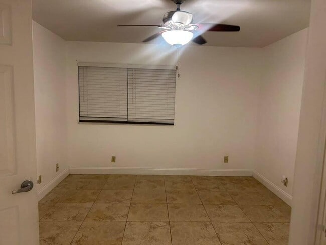 Photo - 3370 Pinewalk Dr N Unit 1217