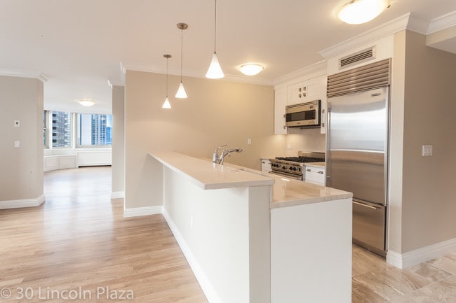 Photo - 30 Lincoln Plaza