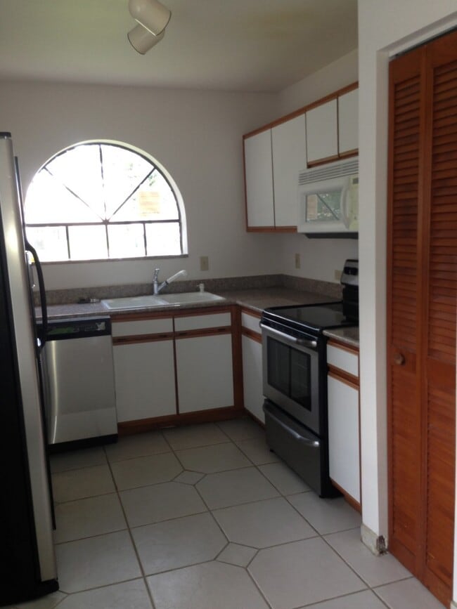 Photo - Beautifully Upgraded 3 BR Home in Hidden L...