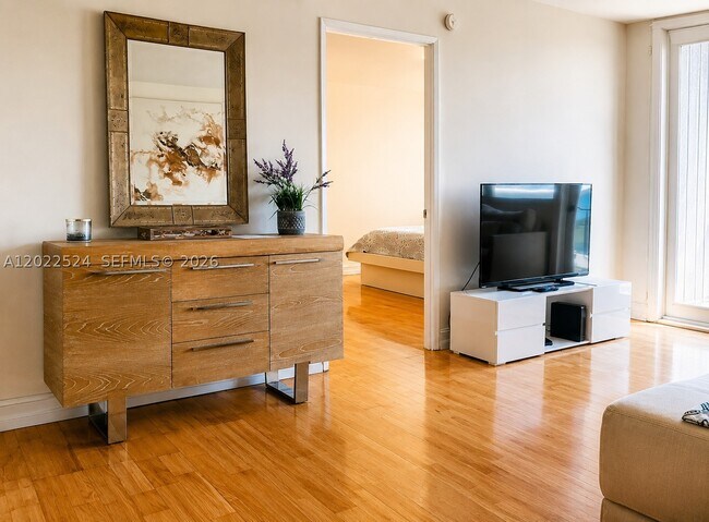 Photo - 6770 Indian Creek Dr Unit 10T