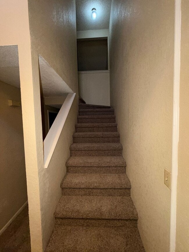 Photo - 5118 Middlecoff Cir Unit #D