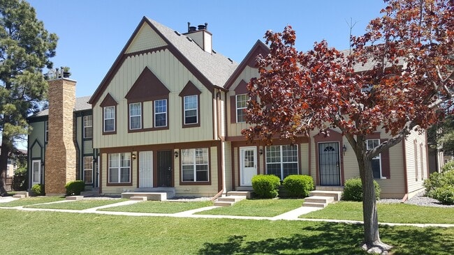 Building Photo - 2 Bedroom in Great Location Rental