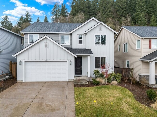 Building Photo - Stunning 4 Bed/2.5 Bath Modern Farmhouse in Scouters Mountain - HV