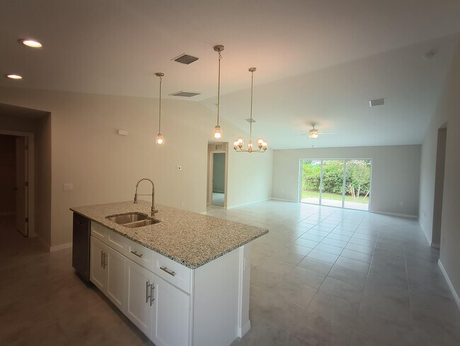 Photo - 1108 NE 33rd Terrace House